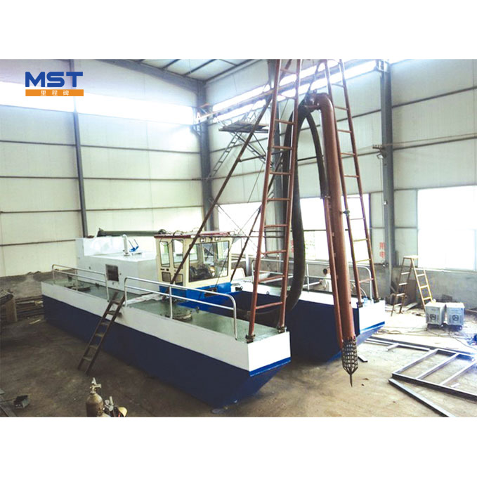 How does water jection dredger work?