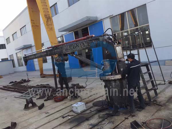 Hydraulic Folding Crane